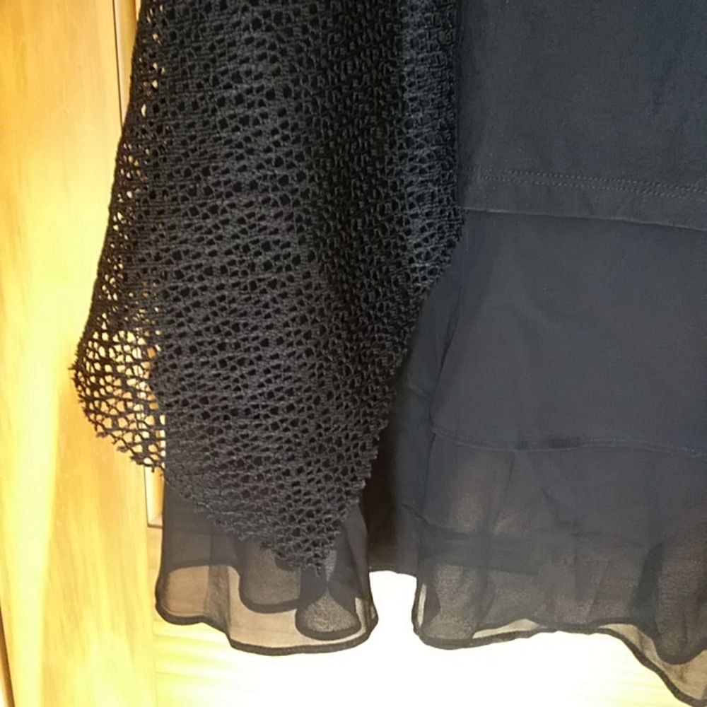 Style & Co 2X Lace and Ruffle Tunic - Picture 9 of 11